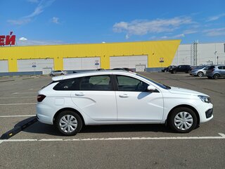 2024 Lada (ВАЗ) Vesta SW I Рестайлинг (NG), белый, 1120000 рублей, вид 4