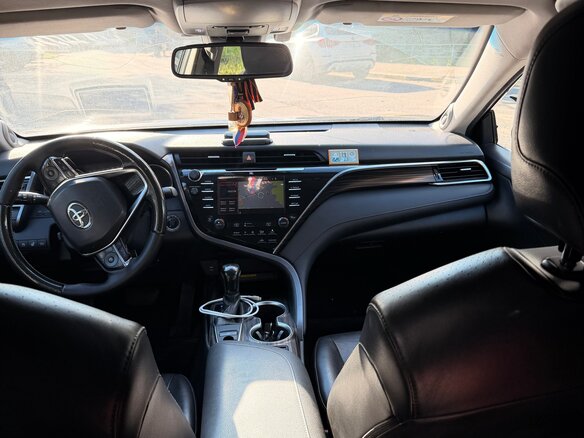 2018 Toyota Camry VIII (XV70), чёрный, 2550000 рублей - вид 5
