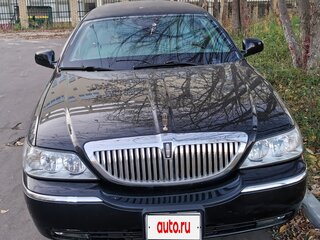 2002 Lincoln Town Car III, чёрный, 3400000 рублей, вид 2