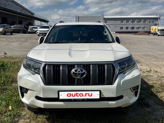 2018 Toyota Land Cruiser Prado 150 Series Рестайлинг 2, белый, 5500000 рублей, вид 1