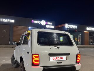 2009 Lada (ВАЗ) 2121 (4x4) I Рестайлинг, белый, 300000 рублей, вид 2