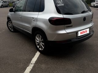 2014 Volkswagen Tiguan I Рестайлинг, серебристый, 1500000 рублей, вид 5