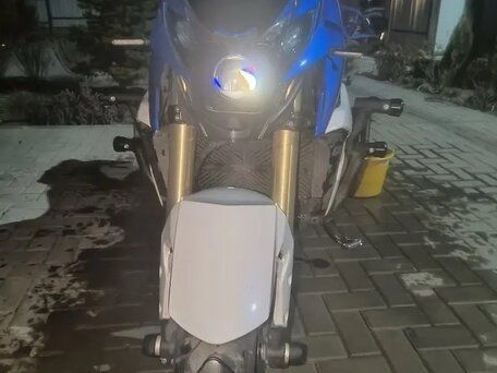 2013 Suzuki GSR 750, белый, 1000000 рублей, вид 1