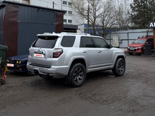 2019 Toyota 4Runner V Рестайлинг, серебристый, 5800000 рублей, вид 2