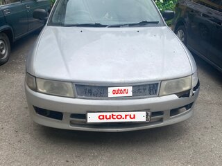 1999 Mitsubishi Mirage V, серебристый, 180000 рублей, вид 2