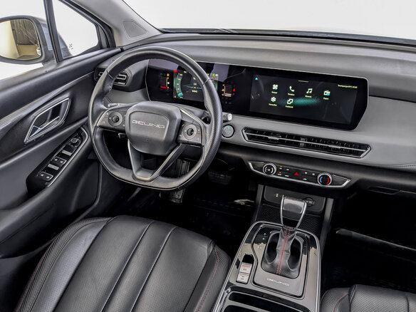 2023 BAIC U5 Plus, жёлтый - вид 28