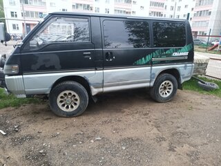 1992 Mitsubishi Delica III, чёрный, 390000 рублей, вид 5
