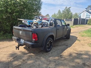 2013 Ram 1500 Quad Cab IV (DS/DJ), чёрный, 3000000 рублей, вид 3