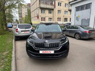 2021 Skoda Kodiaq I, чёрный, 3590000 рублей, вид 3