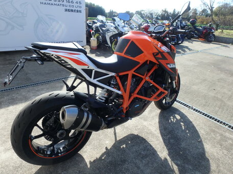 2016 KTM 1290 Super Duke R, оранжевый, 900000 рублей, вид 3