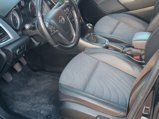 2013 Opel Astra J Рестайлинг, коричневый, 790000 рублей, вид 5