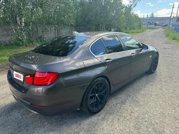 2011 BMW 5 серии 530d xDrive VI (F10/F11/F07), коричневый, 2100000 рублей - вид 13