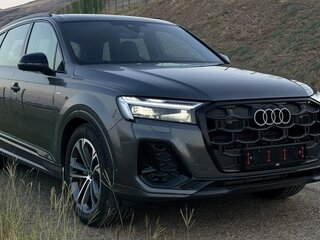 2026 Audi Q7 45 TFSI II (4M) Рестайлинг 2, серый, 11200000 рублей, вид 5