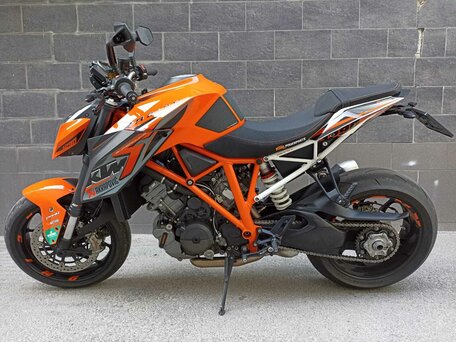 2016 KTM 1290 Super Duke R, оранжевый, 950000 рублей, вид 2