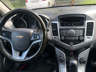 2012 Chevrolet Cruze I, чёрный, 600000 рублей, вид 4