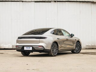 2026 Geely Galaxy Starshine 8 18.4 kWh, бежевый, 3603079 рублей, вид 2