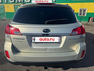 2011 Subaru Outback IV, золотистый, 1200000 рублей, вид 5
