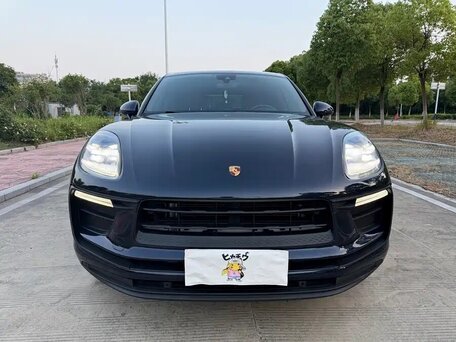 2023 Porsche Macan I Рестайлинг 2, чёрный, 5391000 рублей, вид 2