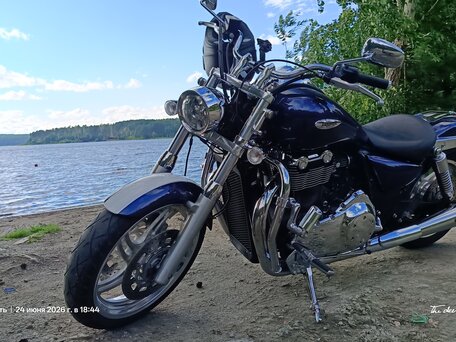 2011 Triumph Thunderbird 1600, синий, 900000 рублей, вид 4