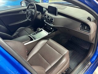 2018 Kia Stinger I, синий, 2750000 рублей, вид 4