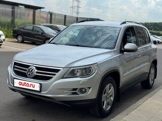 2010 Volkswagen Tiguan I, серебристый, 900000 рублей, вид 1