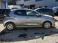 2022 Toyota Yaris IV, серебристый, 765000 рублей - вид 5