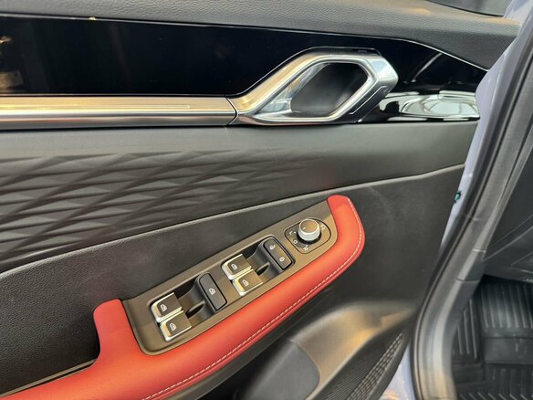 2026 Geely Coolray I Рестайлинг 2, фиолетовый, 2964990 рублей - вид 16