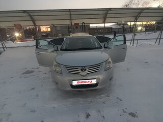 2011 Toyota Avensis III, серебристый, 950000 рублей, вид 1