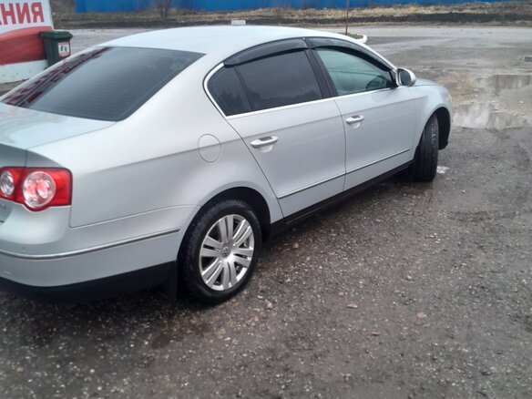 2010 Volkswagen Passat B6, серебристый, 750000 рублей - вид 3