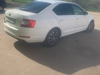 2013 Skoda Octavia III (A7), белый, 750000 рублей, вид 3