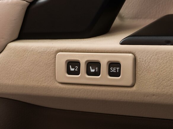 2011 Lexus GX 460 II, белый - вид 31
