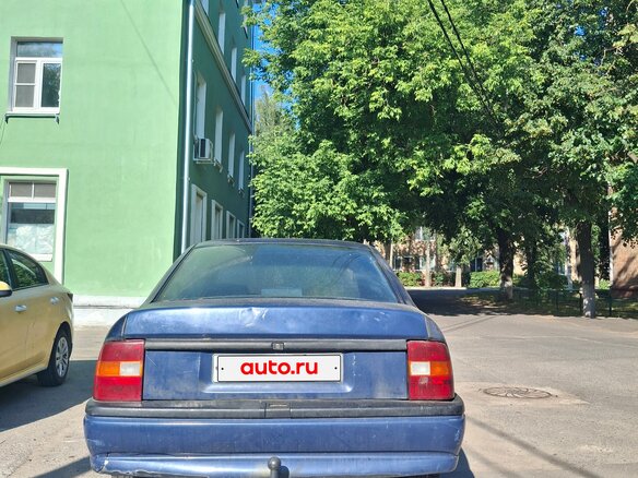 1992 Opel Vectra KAT A, синий, 95000 рублей - вид 5