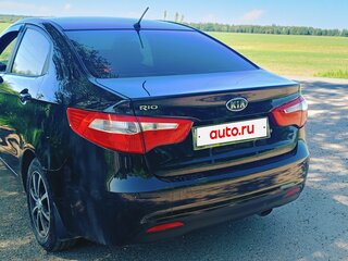 2011 Kia Rio III, чёрный, 590000 рублей, вид 5