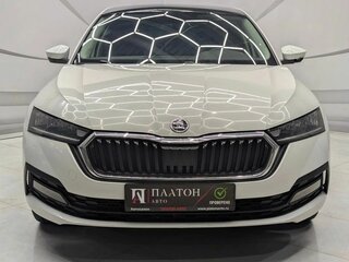 2021 Skoda Octavia IV (A8), белый, 2095000 рублей, вид 2