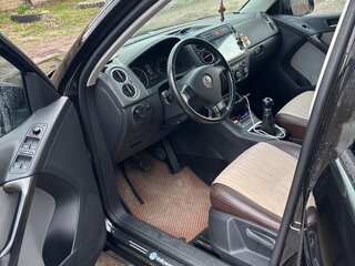 2009 Volkswagen Tiguan I, чёрный, 940000 рублей, вид 5