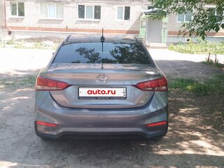 2017 Hyundai Solaris II, серый, 1060000 рублей, вид 2