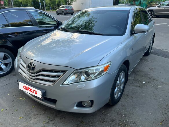 2011 Toyota Camry VI (XV40) Рестайлинг, серебристый, 1600000 рублей