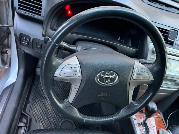 2011 Toyota Camry VI (XV40) Рестайлинг, серебристый, 1600000 рублей - вид 20
