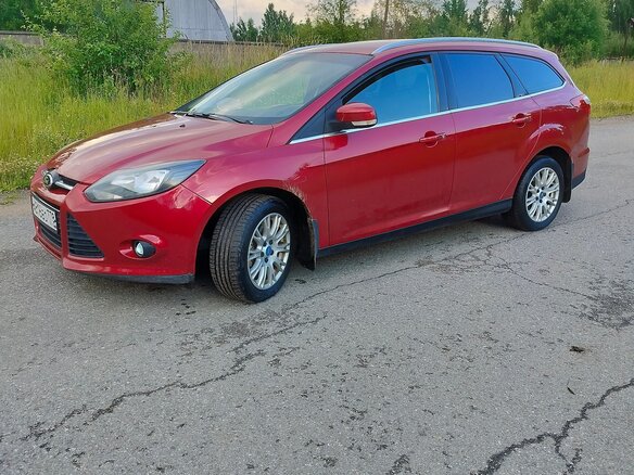 2013 Ford Focus III, красный, 780000 рублей - вид 7
