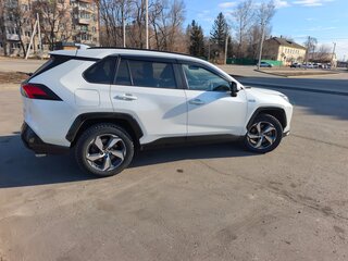 2021 Toyota RAV4 Prime V (XA50), белый, 4500000 рублей, вид 2