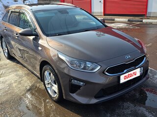 2019 Kia Ceed III, коричневый, 1599999 рублей, вид 3