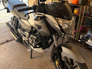 2022 Bajaj Pulsar 125, белый, 160000 рублей, вид 2
