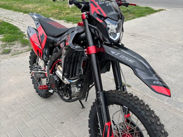 2025 BSE Z7, красный, 319490 рублей - вид 2