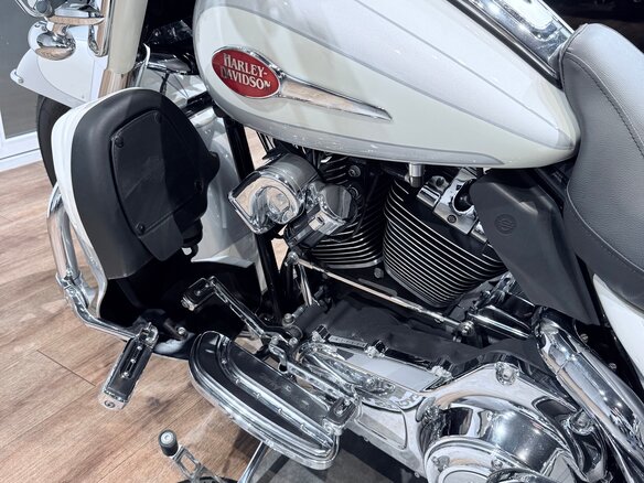 2008 Harley-Davidson Electra Glide, белый, 1199000 рублей - вид 19