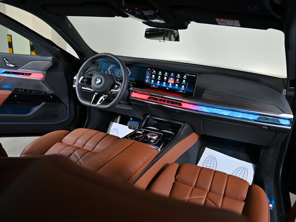 2022 BMW 7 серии 740d xDrive VII (G70), чёрный, 19000000 рублей - вид 24