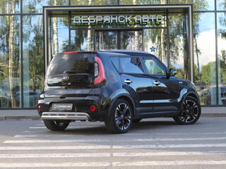 2018 Kia Soul II Рестайлинг, чёрный, 1650000 рублей, вид 4