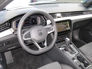 2023 Volkswagen Passat B8 Рестайлинг, серый, 2890000 рублей, вид 4