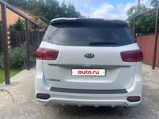 2019 Kia Carnival III, белый, 2700000 рублей, вид 3