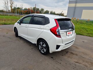 2014 Honda Fit III, белый, 900000 рублей, вид 4