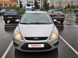 2011 Ford Focus II Рестайлинг, серебристый, 565000 рублей, вид 1